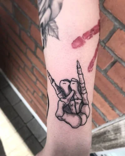 Tarp tattoo 022