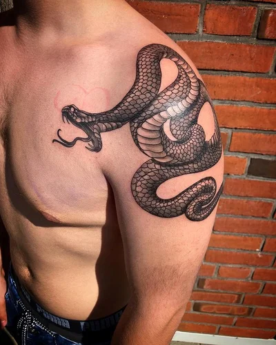 Tarp tattoo 036