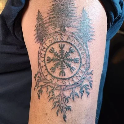 Tristan Reyes tattoo 012