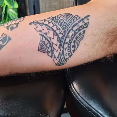 Tristan Reyes tattoo 041