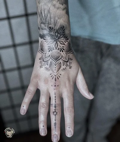 Tina Smith tattoo 008