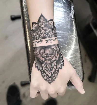 Tattoo Valor tattoo 012