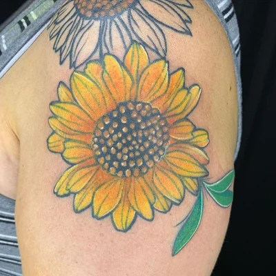 Meagan Avila tattoo 039