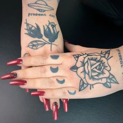 Tove tattoo 025