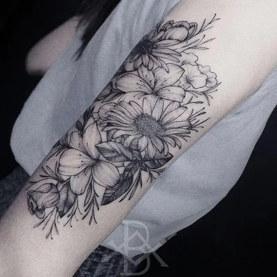 Tatiana Hernandez tattoo 007