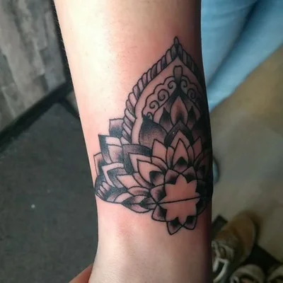 Celine tattoo 037