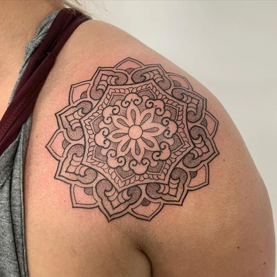 Taylor Heald tattoo 044