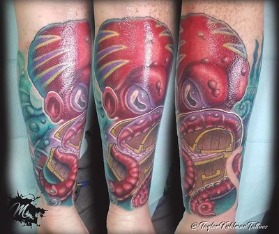 Taylor Kuhlman tattoo 009