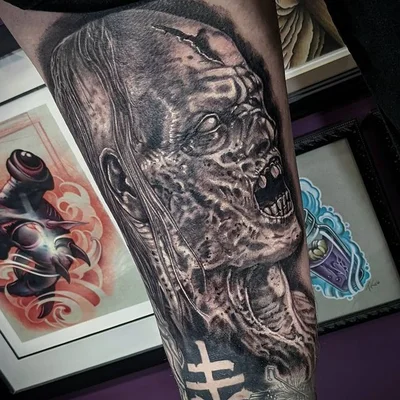 Taylor Kuhlman tattoo 038