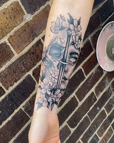 Taylor Ross tattoo 007