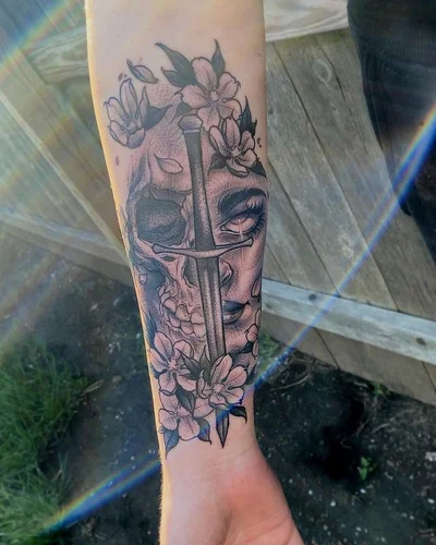 Taylor Ross tattoo 050