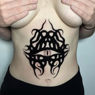 Tayri Rodriguez tattoo 042