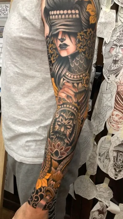 Toni Donaire tattoo 011