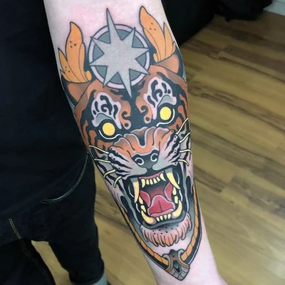 Toni Donaire tattoo 015