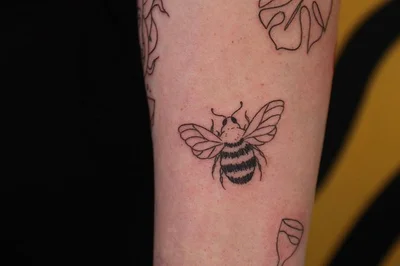 Teal Barnes tattoo 018