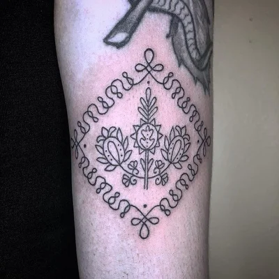 Jes Bonin tattoo 007