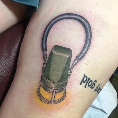 Jes Bonin tattoo 041