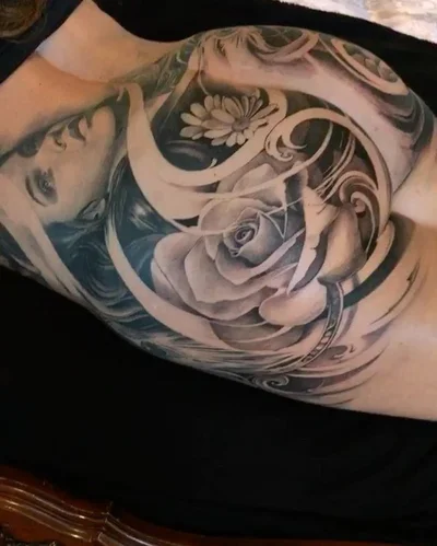 𝒯ℯ𝓃ℯ𝒾𝓁ℯ 𝒩𝒶𝓅ℴ𝓁𝒾 tattoo 026