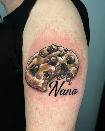 Teresa Andrews tattoo 042
