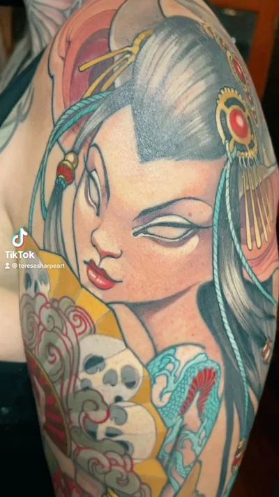 Teresa Sharpe tattoo 027
