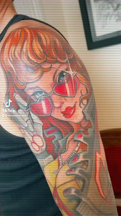 Teresa Sharpe tattoo 031