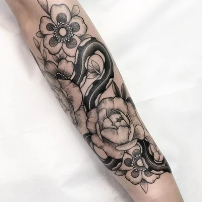 Tess Divine Ink tattoo 046