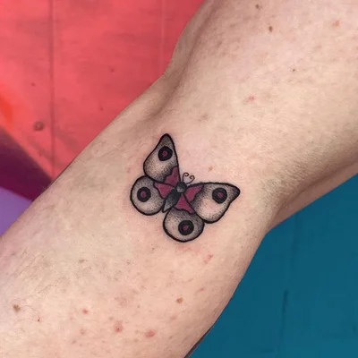 Tessa Raye tattoo 018