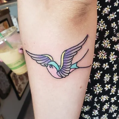 Tessa Roux tattoo 009