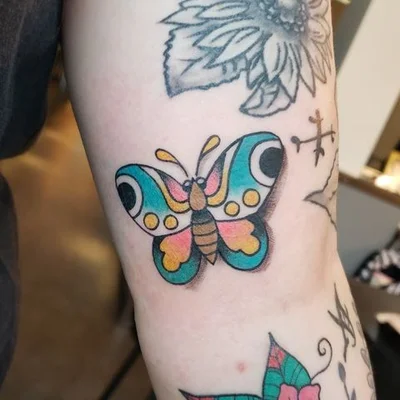 Tessa Roux tattoo 021