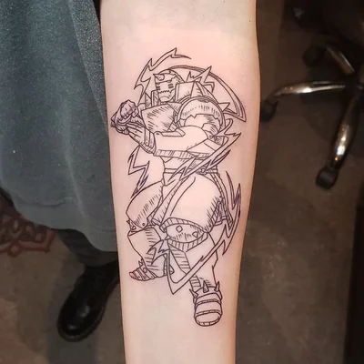 Tessa Roux tattoo 036
