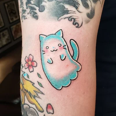 Tessa Roux tattoo 041