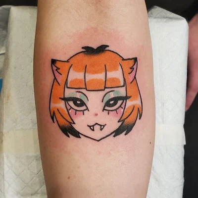 Tessa Roux tattoo 042