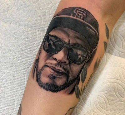 Black & Grey Tattoo Artist tattoo 044