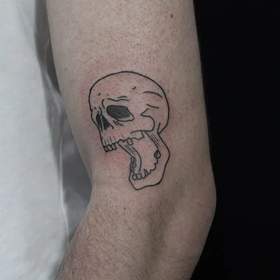 Thais Heleno tattoo 020