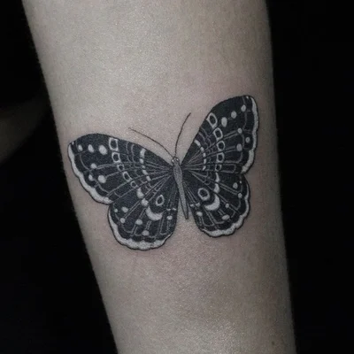 Thais Heleno tattoo 031