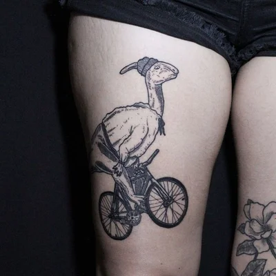Thais Heleno tattoo 032