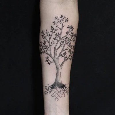 Thais Heleno tattoo 034