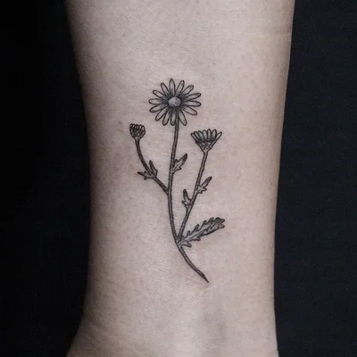 Thais Heleno tattoo 037