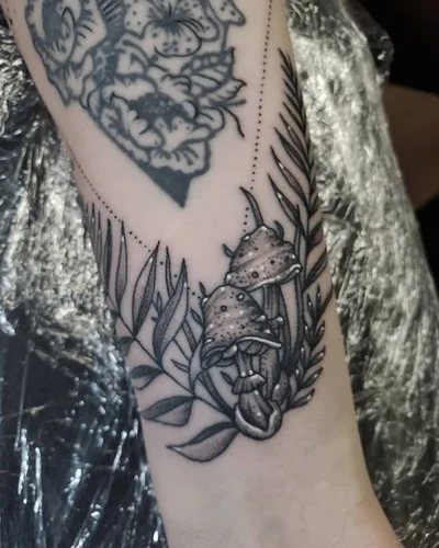 Jessie Luna tattoo 020
