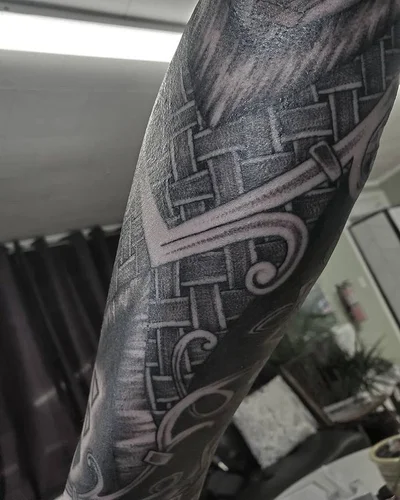 Jessie Luna tattoo 046