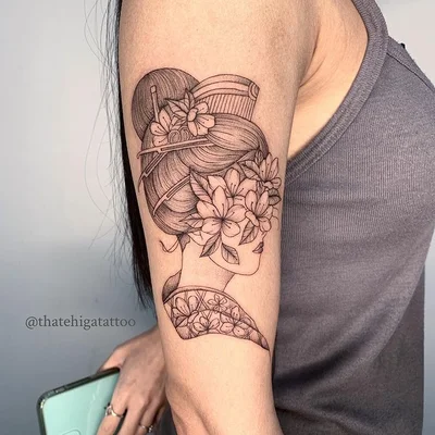 Thate Higa • Tatuadora tattoo 042
