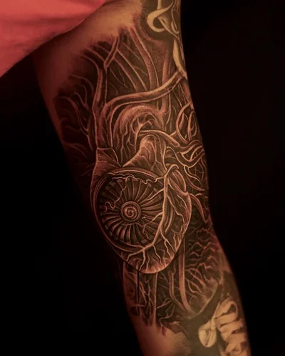Mike Dee tattoo 018