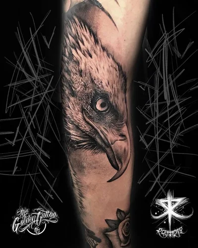 Susana Golden tattoo 013