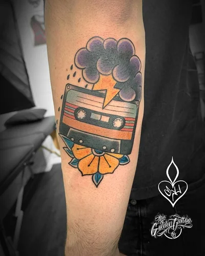 Susana Golden tattoo 015