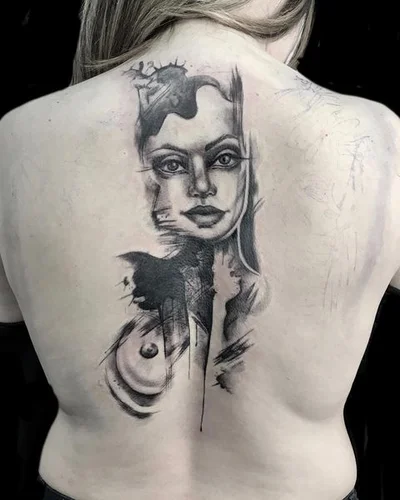 Susana Golden tattoo 020