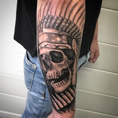 Susana Golden tattoo 028