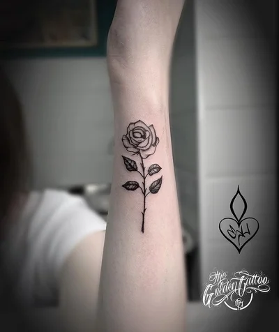 Susana Golden tattoo 036
