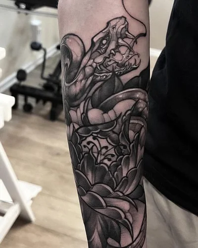 THE HIVE TATTOO MARSEILLE tattoo 007
