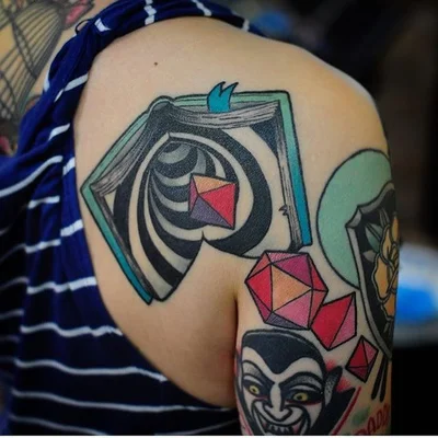 𐌕𐋅𐌄 𐌌𐌄𐌔𐌔 tattoo 032