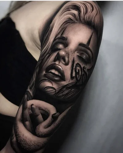 Laetitia Luccioni tattoo 025